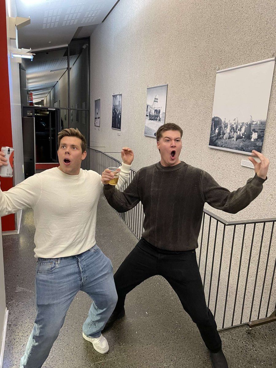 Ég og vinur minn <a href="/yngvi_margeirss/">Yngvi Margeirsson</a> ætlum að leggja flöskuna uppá hillu þangað til í sumar. Endilega komið með tips sem við getum notað til að ná þessu❤️