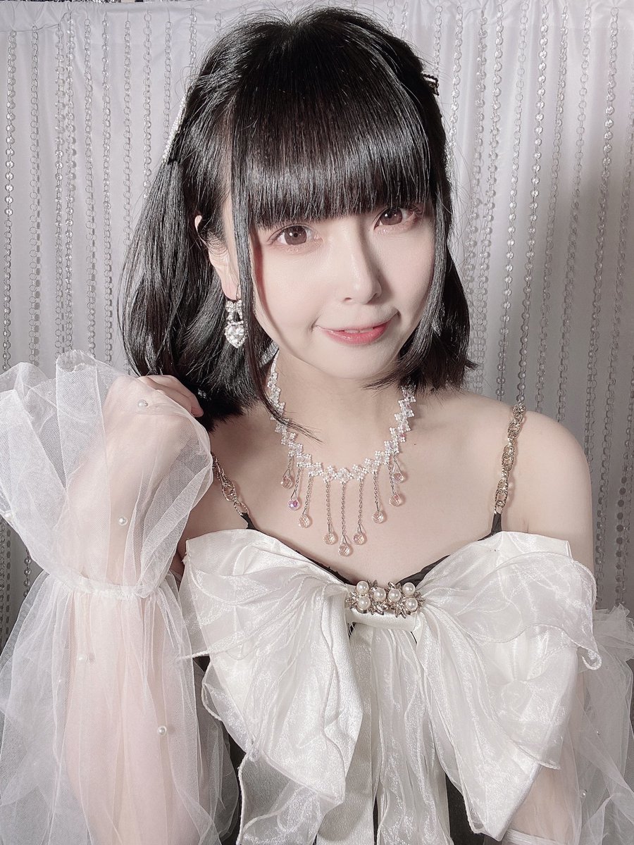 A___mi3's tweet photo. 人生34話目になりました📚

話数を重ねてもいつまでも私らしく🦖
まだまだ一緒にこの物語を読んでほしいです！お誕生日プレゼントだと思っていいねとリポストしてくれたら嬉しいです❤️‍🔥 https://t.co/29E7m92Sdd