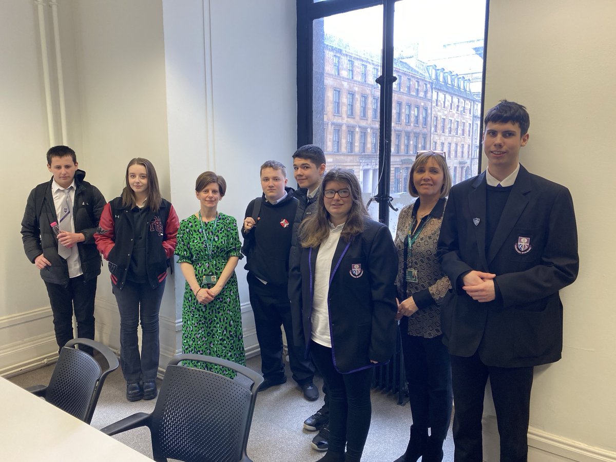 Thanks again to the young leaders from ⁦@drumchapelhigh⁩ ⁦@BannermanHigh⁩ and ⁦@cardinalwinnin1⁩ - great discussion.