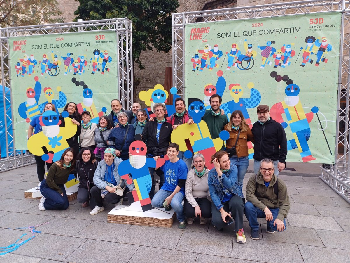 T'has preguntat qui hi ha darrere de la #MagicLineSJD? Doncs aquí ens tens 👋!

Aquest és l'equip que fa girar l'engranatge de la caminada solidària de Sant Joan de Déu, i no podíem acabar la jornada d'ahir sense una foto com les que us fèieu la resta de magicliners 😜❤️.