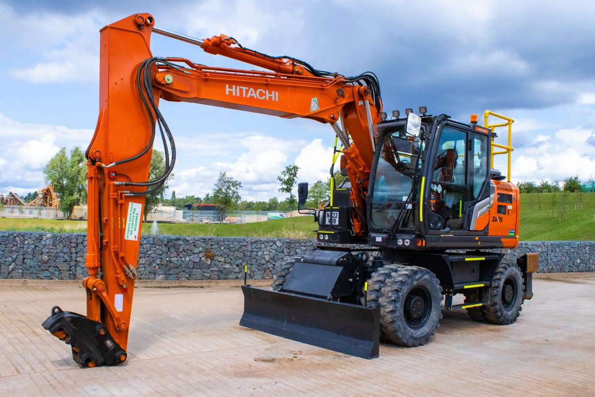 Hitachi Used Construction Machinery offers an affordable alternative to new Hitachi machinery. You'll find a consistent stock of high-quality used machines available in a range of sizes, ages and hours. Discover more 👉 bit.ly/3ThbDTR
