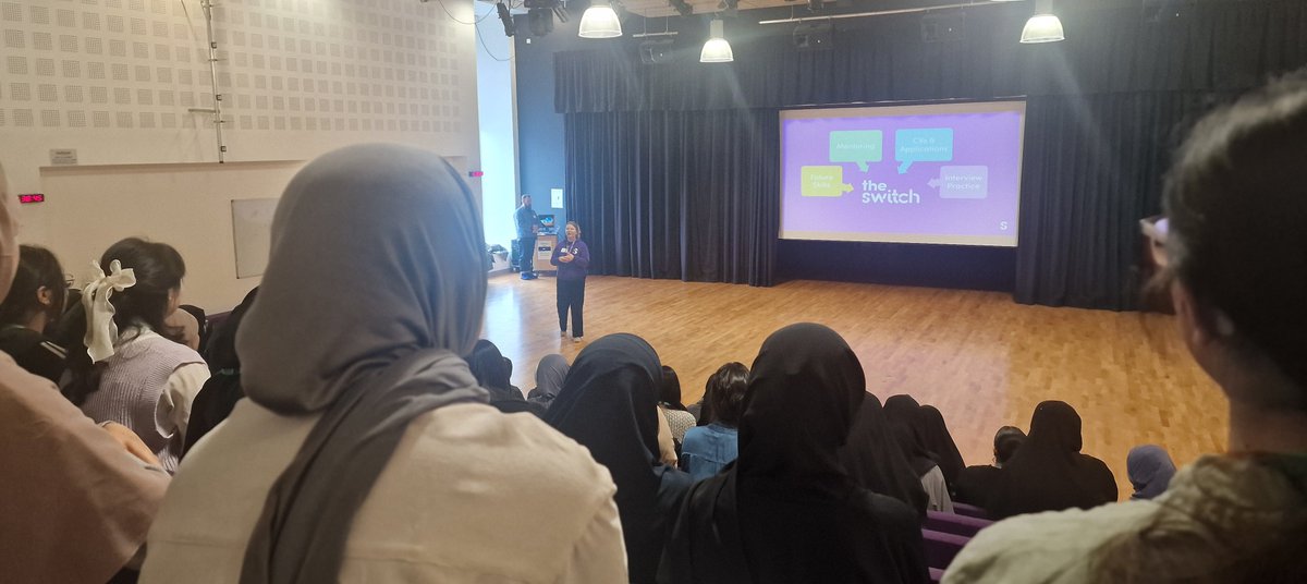 Thrilled to have @TheSwitchOrg join us at CFGS6 today, sharing invaluable insights on life after graduation! From career pathways to mentoring and networking, they learned of opportunities they can have with different companies in the future. #CareerPathways #Mentoring