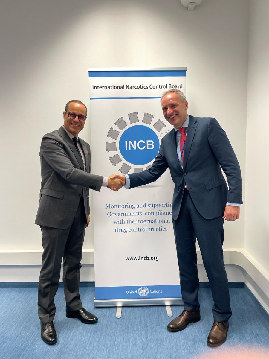 Pleased to meet with Mr. Victor Sannes, Deputy Director-General of Public Health and National Drugs Coordinator of the Netherlands at the margins of #CND67. We discussed ongoing cooperation, drug use prevention and drug policy for #health and #wellbeing. #INCB #SDG3