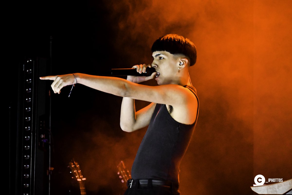 wnotmagazine's tweet photo. 🎶 Milo J traspasa fronteras y conquista a padres e hijos en Valencia. @daleplayrecords 

📝 @Judith_Malabia 
📸 @_iphottos 

📲 Crónica y galería de fotos: https://t.co/p0AULE19bt https://t.co/E4AWUa0fiF