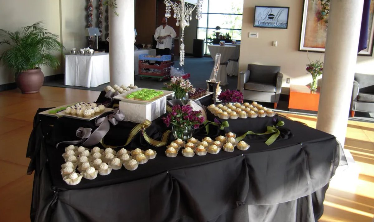 At Ball Event Center we invite you to bring in your own catering and alcohol! We have compiled a list of the many vendors that we have worked with over the years. We have caterers, bartenders, audio rentals and more. ➡️balleventcenter.com/about/#resourc…