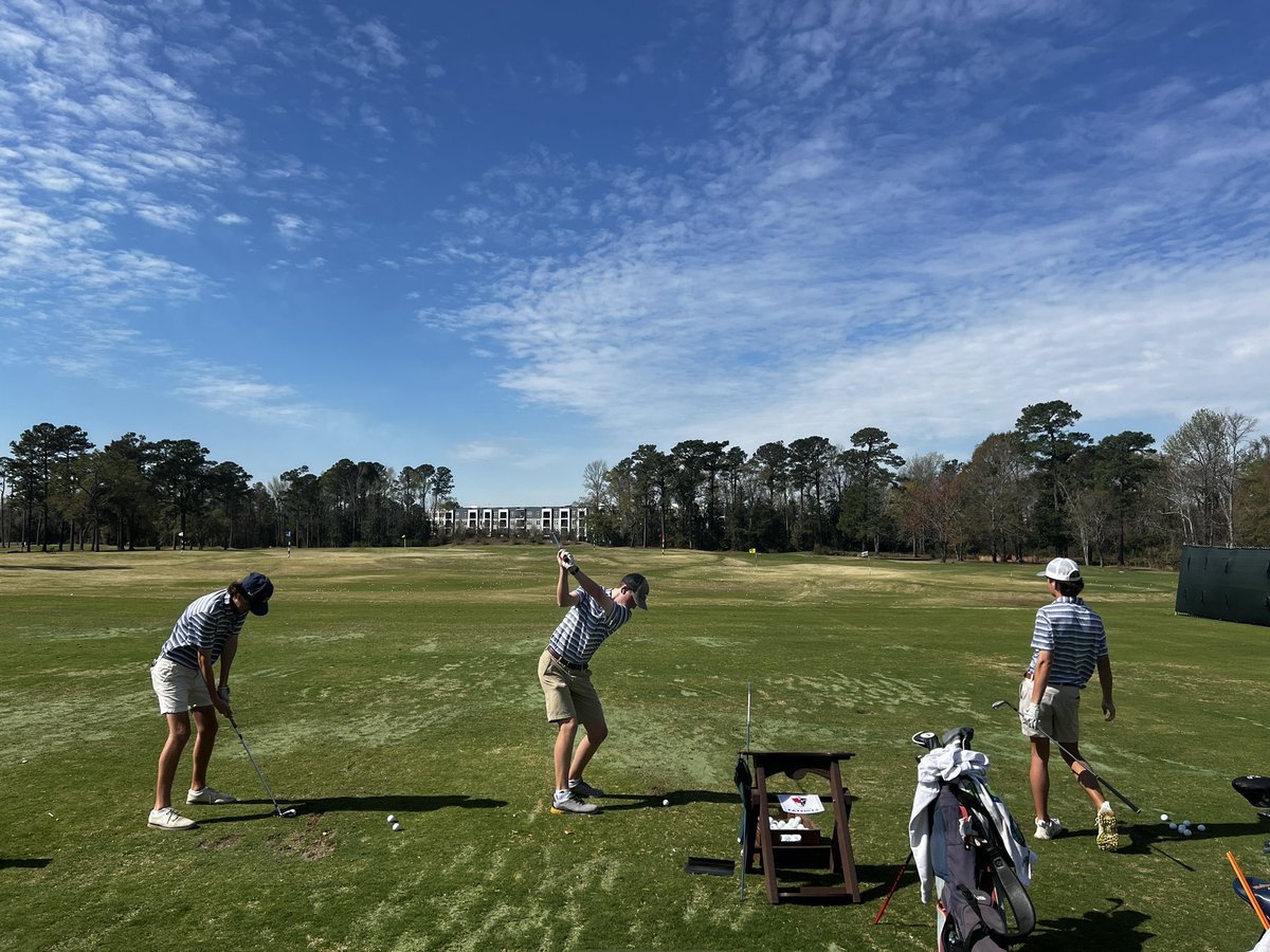 GolfAfhs's tweet photo. The AFHS golf team is competing in the Azalea Junior High School Invitational at Cape Fear Country Club in Wilmington today. Incredible track and elite competition. https://t.co/iuou5YRSbq