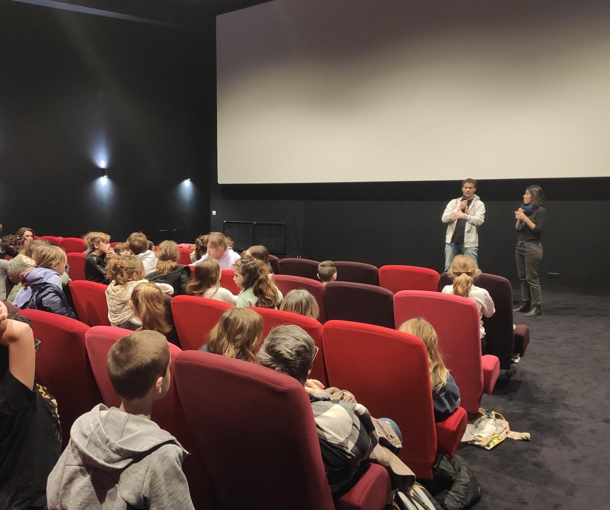 ◤ Campus Fipadoc s’exporte dans les écoles, avec la diffusion du film « Les eaux de Pastaza », en présence de la réalisatrice Inês T. Alves pour des questions/réponses. Cette séance spéciale vise à éveiller les consciences à travers des expériences cinématographiques uniques.