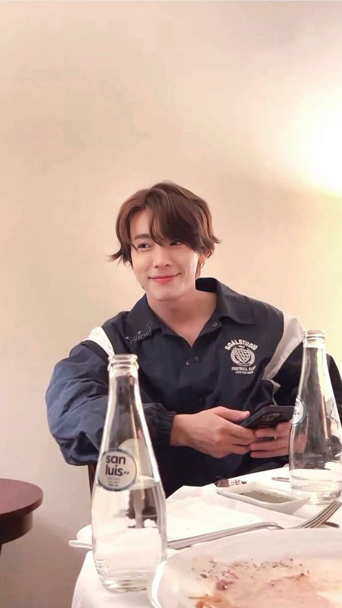 sharizhard's tweet photo. Mi amor, no quiero que estés triste porque tu eres un rayito de sol que ilumina mi vida.

#WeLoveYouDonghae #DONGHAE #동해 #EUNHYUK #은혁 #SIX_ZERO_SIX https://t.co/8oR35KcHXf