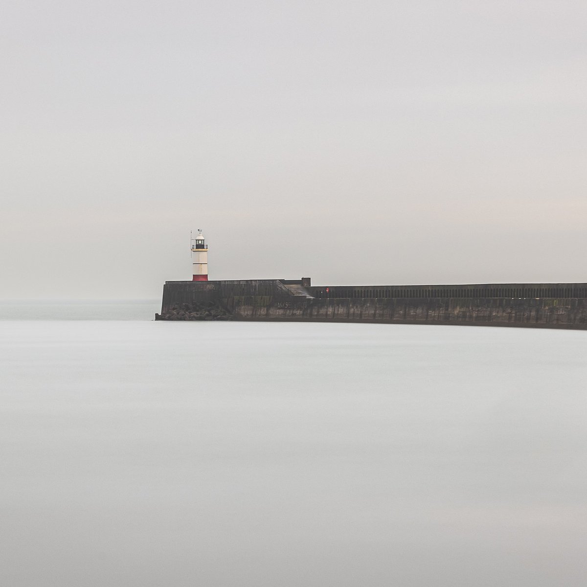 Very quiet and calm weekend at Newhaven Harbour. 
#Wexmondays 
#fsprintmonday 
#ThePhotoHour #appicoftheweek #PhotoOfTheDay #Newhaven #sussex #ShareMonday2024😂
@kasefiltersuk @CanonUKandIE @OPOTY @Benro_UK @enjoylewes @LongExpPhotos @longexposuremag