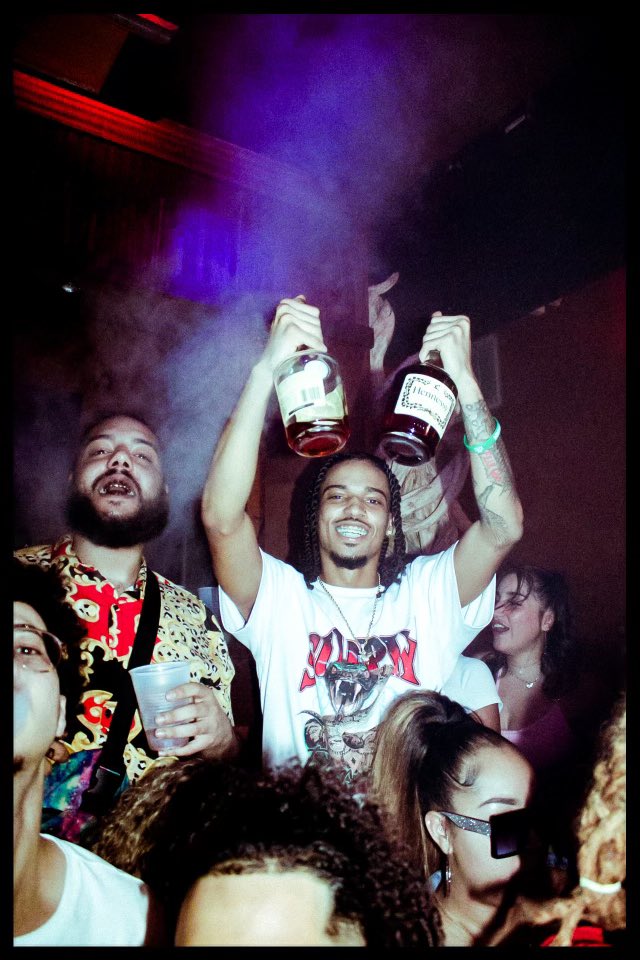 Lito2Swift's tweet photo. Damn I forgot to throw up some birthday pics on here, Blessed to see 25🥳💯 https://t.co/EcGsWpqYbM