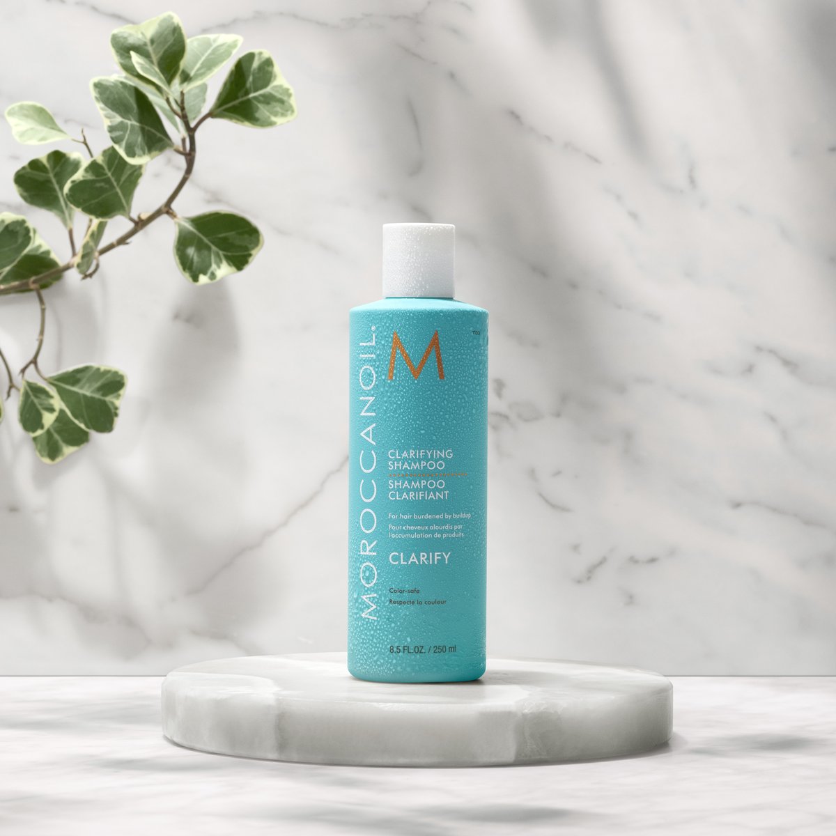 Life’s all about balance. 🧘‍♀️Clarifying Shampoo removes 88% of oil* and everyday buildup without stripping moisture, restoring hair and scalp to a healthy balance.