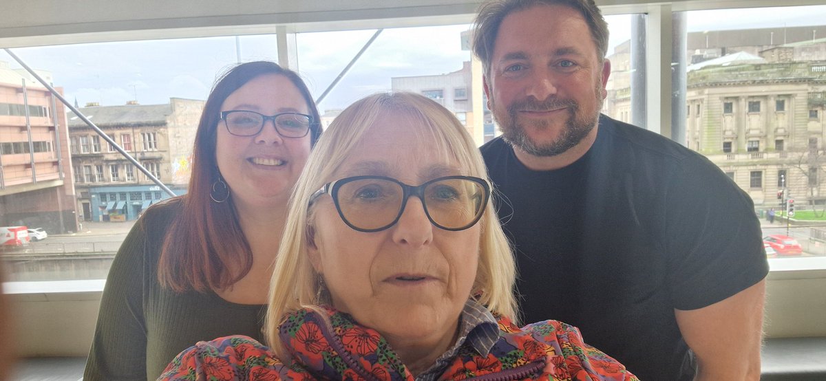 Very productive team meeting this morning.. Setting up new evaluation processes - a la @EvalSupScot - and agreeing workplace! Lots of support to Community Safety Partnerships, a focus on preventing crime and #ASB. Super team! 👌 @MrDavidShea, Dawn and @GilliesLorraine