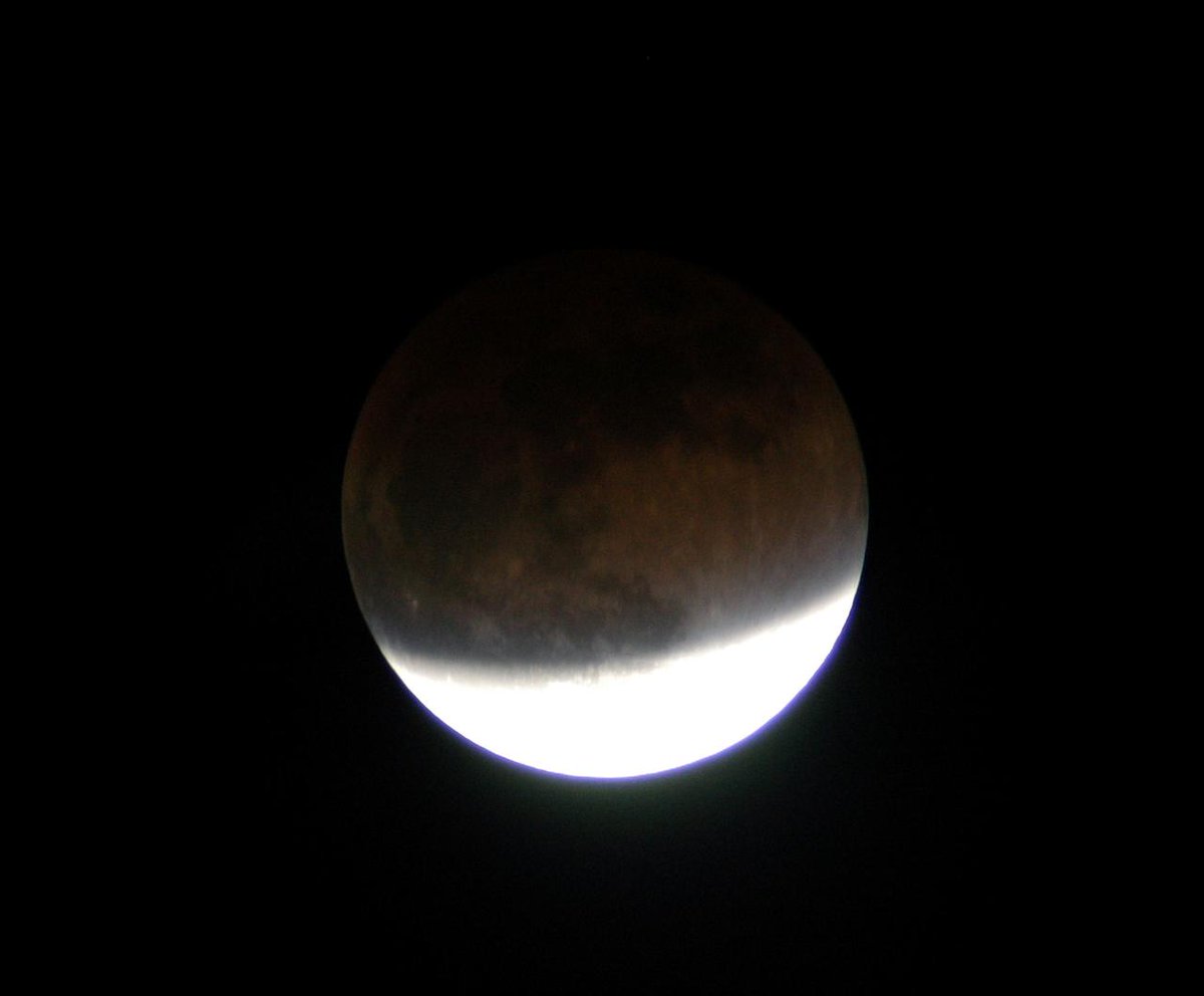 Queen's University 2024 Eclipse tweet media