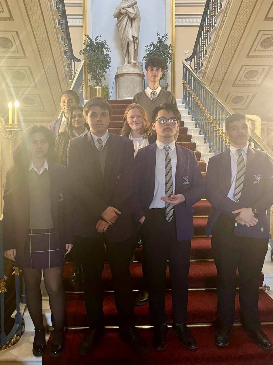 Year 10 students took part in a parliamentary session at the Town Hall. The challenging topic of discussion was racism and belonging. Our students were wonderful ambassadors as always. #proud #studentleadership #studentcouncil 🤩