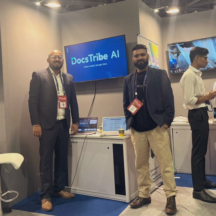 shreya_saxena24's tweet image. @docs_tribe having a field day at #StartupMahakumbh in #Delhi 🚀 

Cheers 🥂 @Turring_Machine, Rishabh; the journey has just begun!