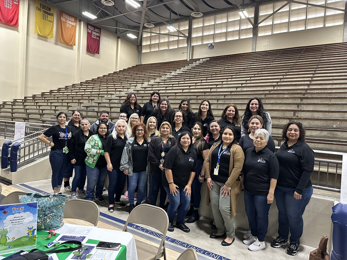 Rosalina (@rosalina_33) on Twitter photo <a href="/iriszinece/">Iris N. Zepeda</a> <a href="/SAISDECE/">SAISD Early Childhood Department</a> <a href="/Scholastic/">Scholastic</a> @PattiSalzmann <a href="/DrJaimeAquino/">Jaime Aquino</a> Knox is in attendance. Thank you #saisdece for offering this Professional development opportunity. <a href="/iriszinece/">Iris N. Zepeda</a> <a href="/SAISDECE/">SAISD Early Childhood Department</a> <a href="/Scholastic/">Scholastic</a> @PattiSalzmann <a href="/DrJaimeAquino/">Jaime Aquino</a> Knox is in attendance. Thank you #saisdece for offering this Professional development opportunity.
