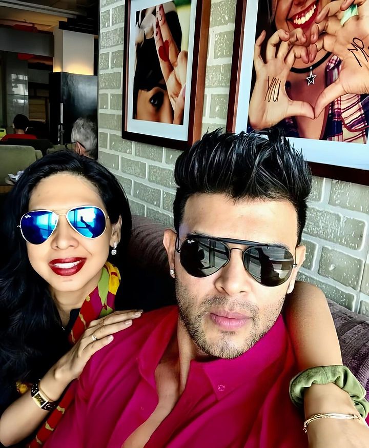 iSahilKhan's tweet photo. Happy Birthday And Happy Anniversary To The Best Sister In The World @crazyshaista and God Bless You Both for your Anniversary ❤️ https://t.co/ENmed2wOH4