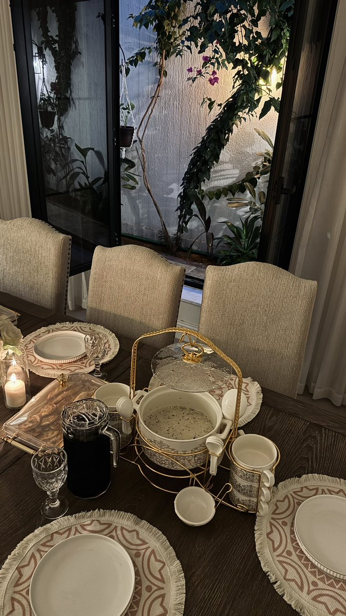 اللهمّ اجعل شهر رمضان 'فرج لكل صابر 'و 'شفاء لكل مريض' و 'ا ستجابة لكل دعاء ' و ' نصراً للمسلمين ' فأنت على كل شيءٍ قدير. 🌙🤍