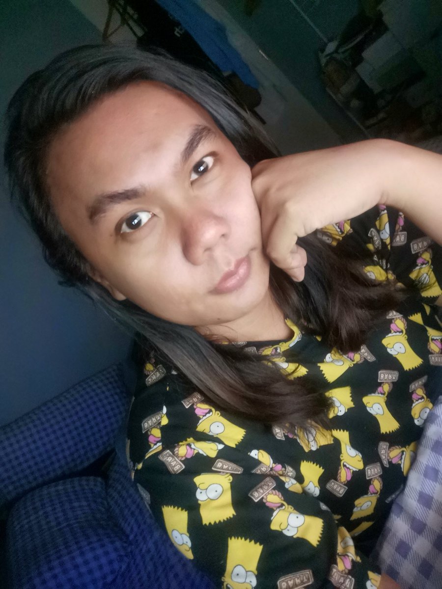 kukakoolah's tweet photo. kala mo di ngarag yan... happy #Mondazed ahahaha #WFHdiary keme 😂 https://t.co/mTHqEmBBIB