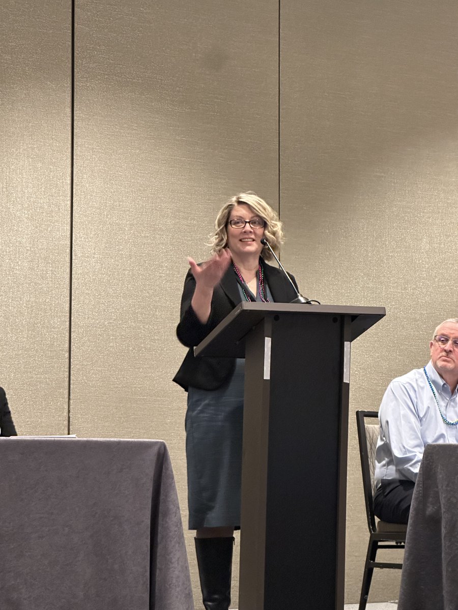 NASWAORG's tweet photo. Carrie Klein, Associate VP for the State Higher Education Executive Officers Association (SHEEO), welcomes program, policy and data leaders from 20 states. 

#trust | #partner | #MSDC https://t.co/vxoqPmZneA