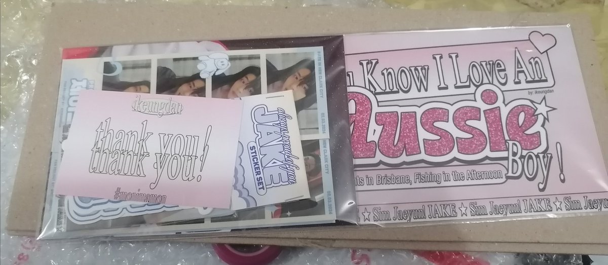 just_jaeyun15's tweet photo. finally po dumating na po siya 😭sobrang ganda sulit po yung pag hihintay ko 😭❤️ #monimamon @ikeungdan https://t.co/MPQFxpfbsd