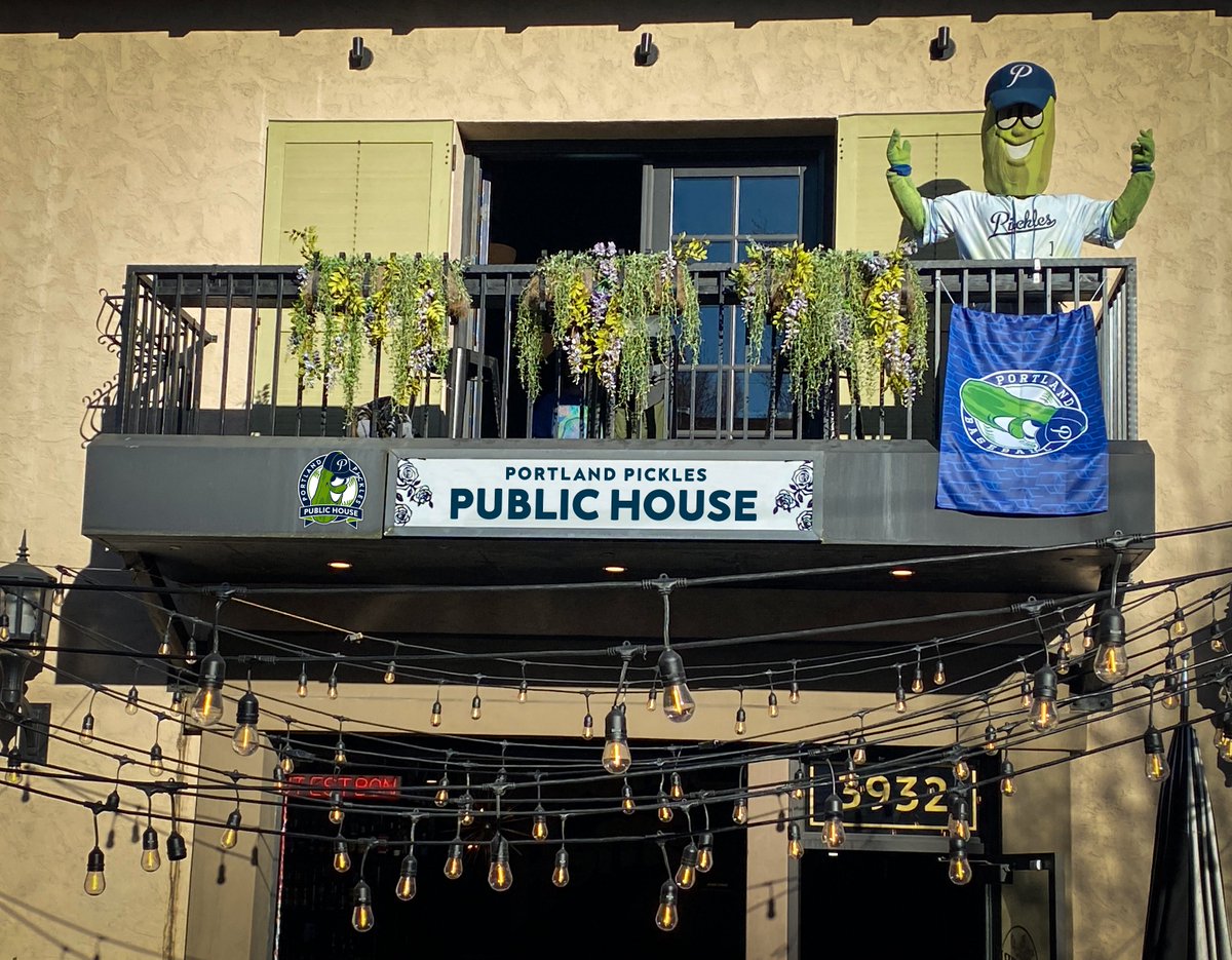 BREAKING: The Portland Pickles Pub is opening THIS THURSDAY! That's right, we're opening a GIANT SPORTS BAR on Mississippi Ave! It'll be the perfect spot to throw down some brews and take your sports viewing experience to a whole new level! See you there! 🍻😎 #GPOGF