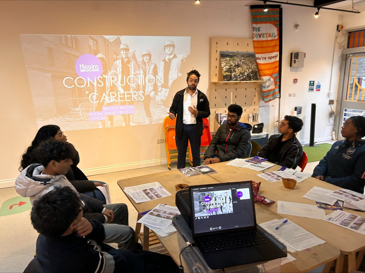 We have been supporting @NIHRcommunity with its research project aimed at 'Empowering Youth for Effective Participation in Health Decision-Making in Newham.' Working with @PopuloLiving we hosted a focus group for 9 young #Newham residents to take part. 🔗linkedin.com/feed/update/ur…