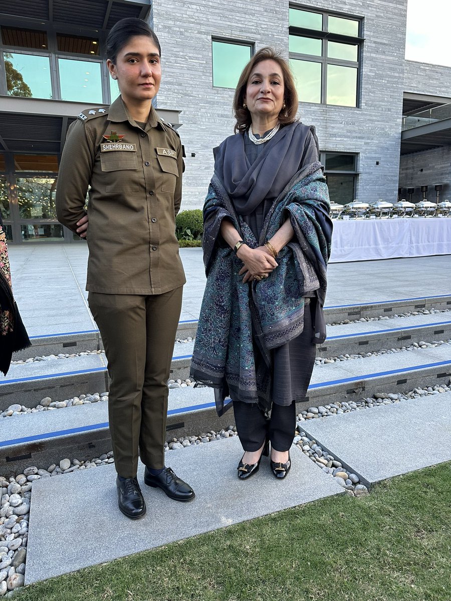 Reassuring to be amongst accomplished women of Pakistan at a time when the Cabinet is devoid of women literally. US Ambassador Blome’s iftaar to celebrate women’s history month,Sarah Ahmed’s Pakistan International women of courage award.Highlight was to meet with ASP Sheherbano.