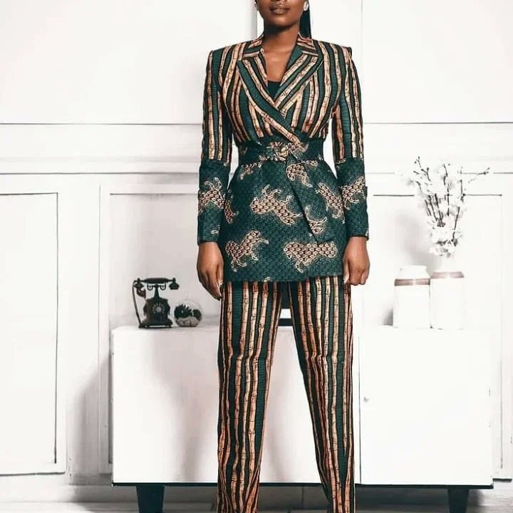emzykings's tweet photo. Emzykings is your ultimate fashion battleground,where you can conquer the day in style. Swing by and gear up with our latest arrivals and timeless classics. Let's make this Monday one to remember!💪👗#MondayWarrior #EmzykingsFashion #fashiongram #OOTD #accesories #luxuryfashion https://t.co/hu2bVo88Dl