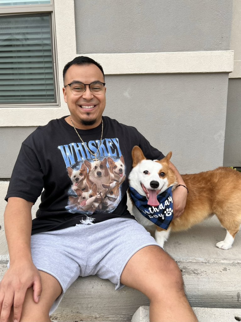 valnmtz's tweet image. happy 5th birthday to our baby 💙🐾🎂