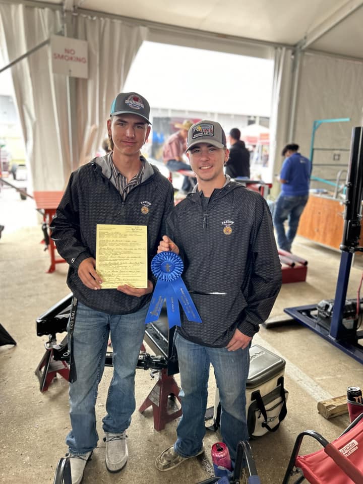 Check out Jackson Wainwright and Ashton Billingsley who received a blue ribbon for their project at the Houston Agricultural Mechanics contest!
Congratulations on your achievement!