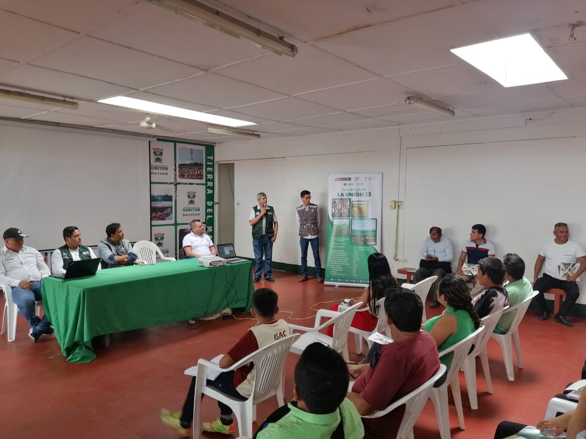INIAPeru's tweet photo. [#SanMartín]
La EEA El Porvenir mediante el #ProyectoSuelosyAguas, y el Programa Nacional de investigación en Arroz, desarrolló el curso "Manejo integrado del cultivo de arroz en condiciones de selva alta irrigada", dirigido a  productores del valle del Alto Mayo. #INIA #MIDARI https://t.co/D1w6Mlvr1g