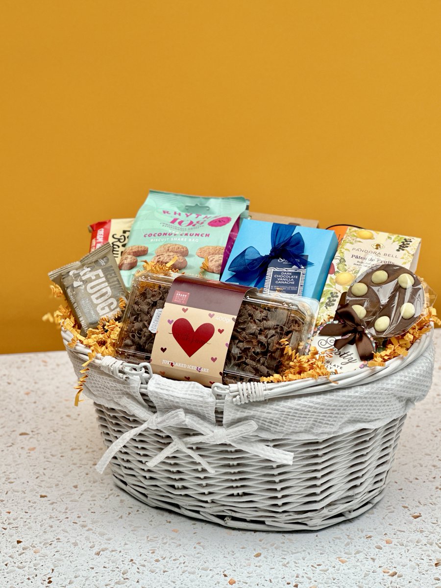 BasketsGalore's tweet image. Today&apos;s Gift Basket Of The Day is &quot;Yesteryear Tastes&quot;

ow.ly/wigc50QUx50

Follow &amp;amp; RT to enter #prize draw to #win a Gift Basket. More info via our blog.

#dailydispatch #gifts #competition #giftbasketsrule #alcoholfreegifts #simplytasteful
