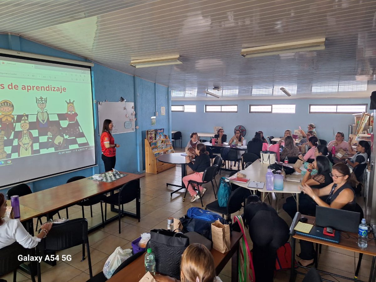 CideDeb's tweet photo. Proyecto UNA lúdica y recreación para la vida: "La lúdica como herramienta pedagógica, la inclusión como principio, el aprendizaje como meta". 

Participación de la estudiante de IV nivel de la carrera de I y II ciclo, Natalia Lobo. https://t.co/iyT5tP65cz