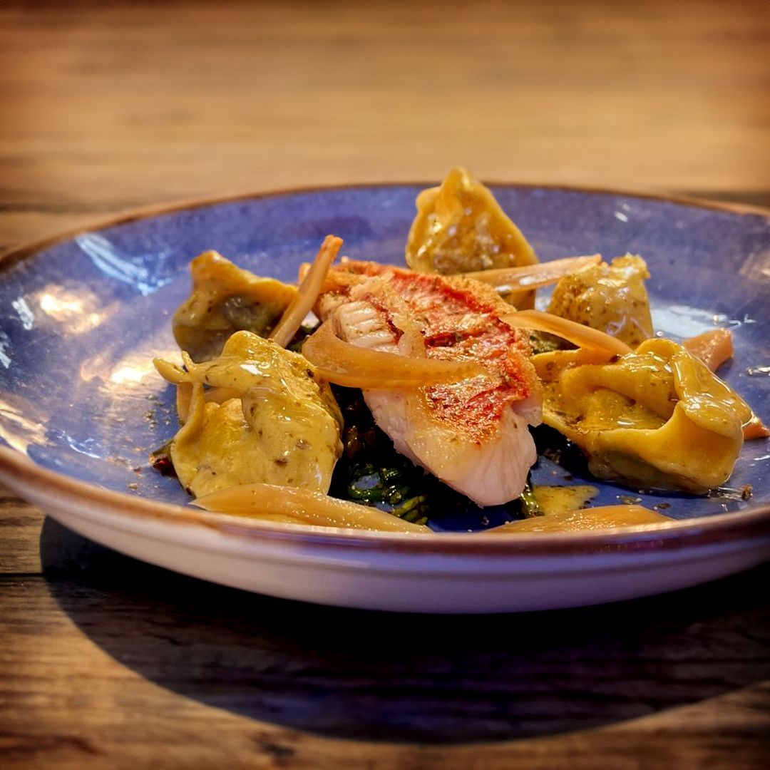 ICEsuffolk's tweet photo. Our À la Carte menu is still available for you to indulge in a next-level ICE dining experience. This delicious menu includes highlights such as #RedMullet with prawn #tortellini, samphire, pickled fennel, lemon and caper butter.
Make a booking request at https://t.co/vgeM9WuYzQ https://t.co/YyjM0dkG10