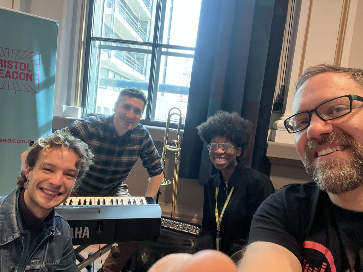 Neil Valentine tweet media