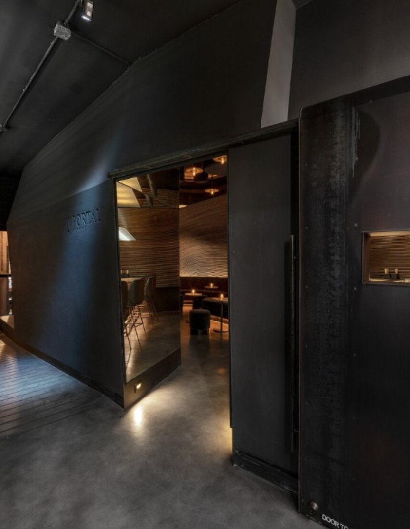 Portal, a project by Rob Paulus Architects, transforms the world of cocktails into a multidimensional journey of creativity and the relationship between humans and space.
