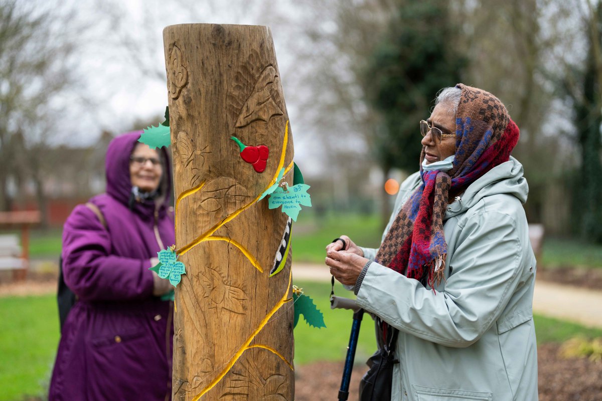 NewhamLondon's tweet photo. The Service of Reflection took place last week at the Covid Memorial Garden in Plaistow Park, honouring our residents who lost their lives and the staff, volunteers, and residents who supported the community during the pandemic. https://t.co/2jFw30z4UA