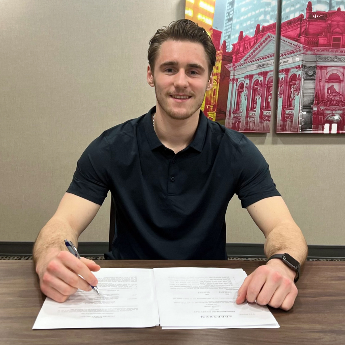 Welcome to the #Oilers, Connor! ✍️