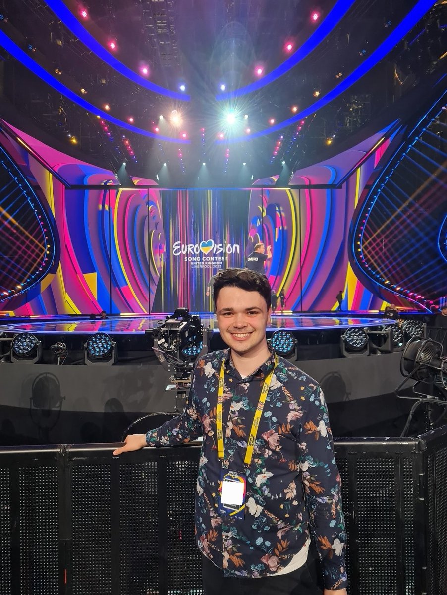 Reposts and shares would be appreciated.

Experienced TV Runner available for runner or researcher work in London and Manchester. 

Experience includes Comic Relief, Eurovision, Children in Need, Love Island: Aftersun. 

Please DM or email me interested: 11eposford@gmail.com