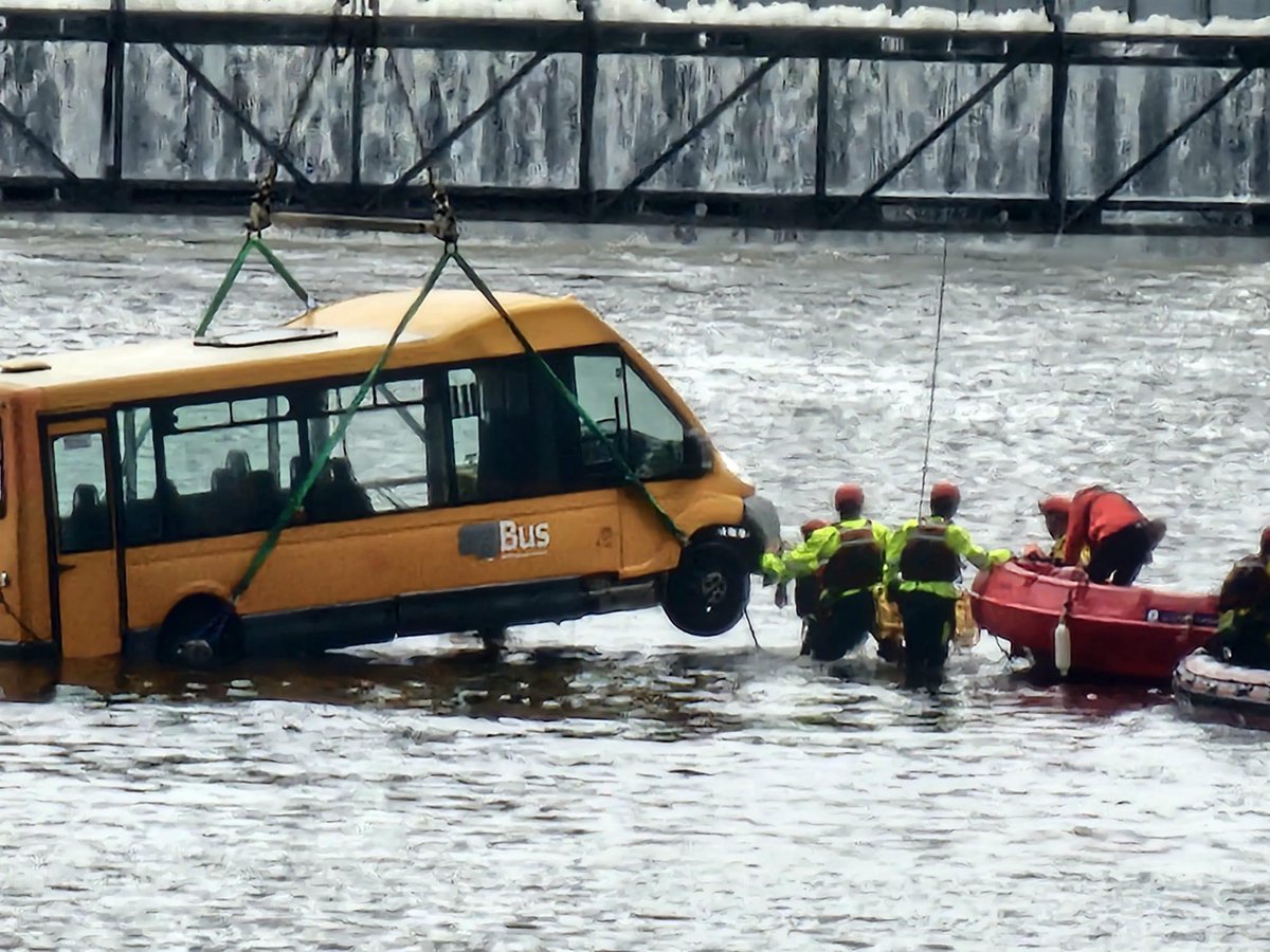 Last week, <a href="/HMCoastguard/">HM Coastguard</a> took part in a large multi-agency exercise in Glasgow, in a scenario involving a traffic collision which resulted in a minibus entering the water.

Exercises are essential so that we can act swiftly alongside other services during emergency situations.