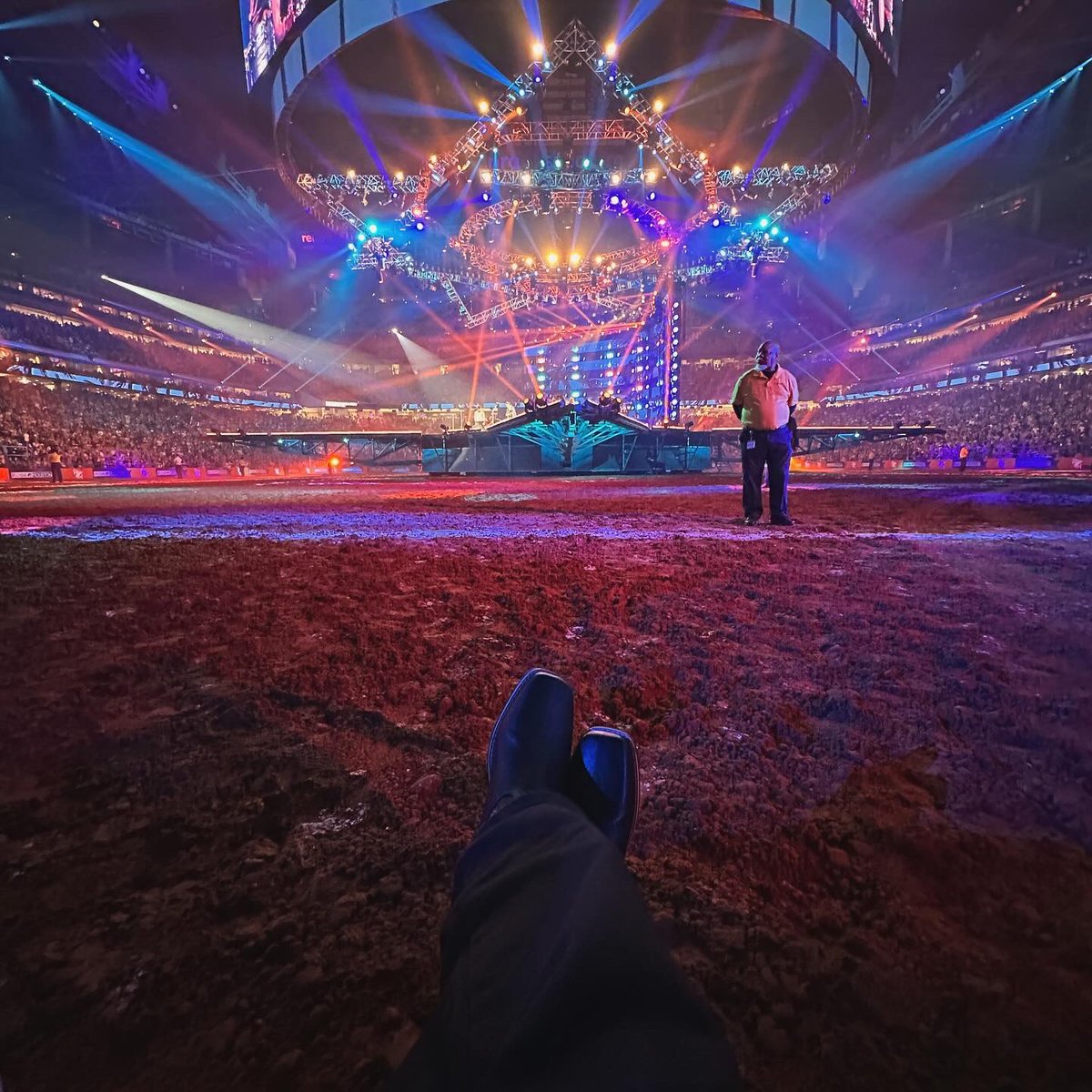 Slickriani's tweet photo. The RODEO https://t.co/uJ8gku8GUY
