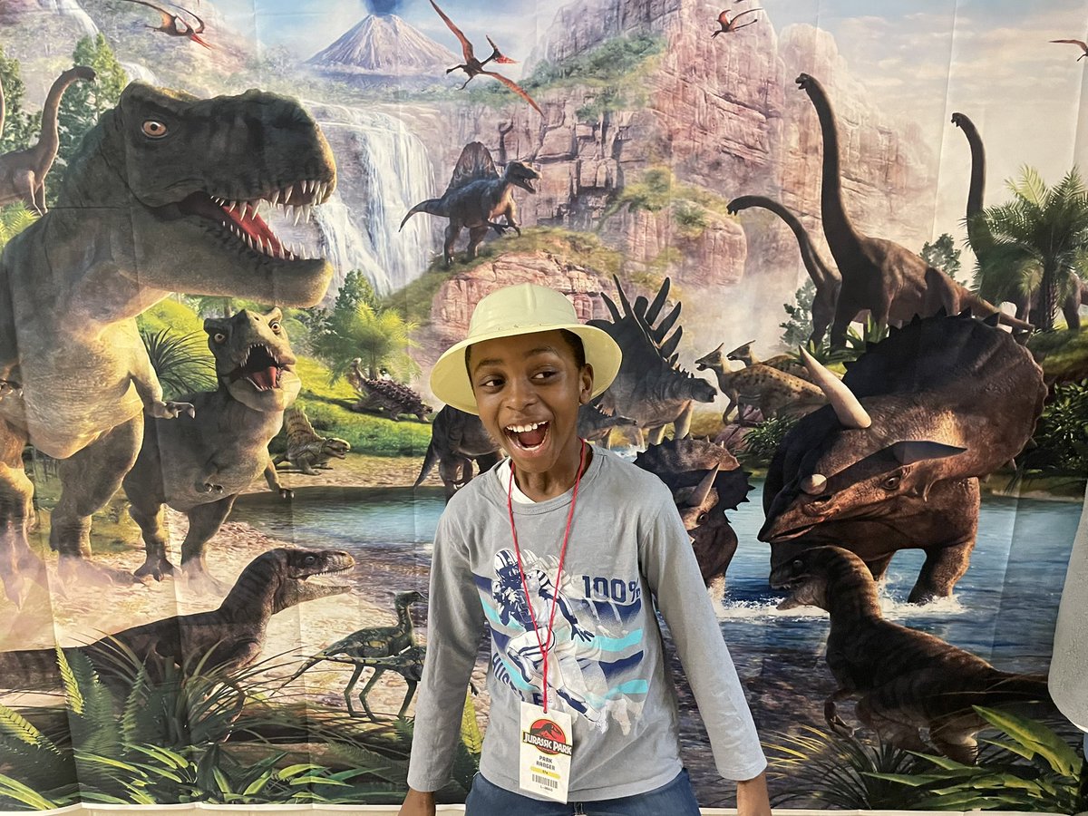 mrs_lemons21's tweet photo. Day 1 of our Stomp the STAAR review. The kiddos were so excited to step into our Jurassic World! https://t.co/4QKkuTgVjD