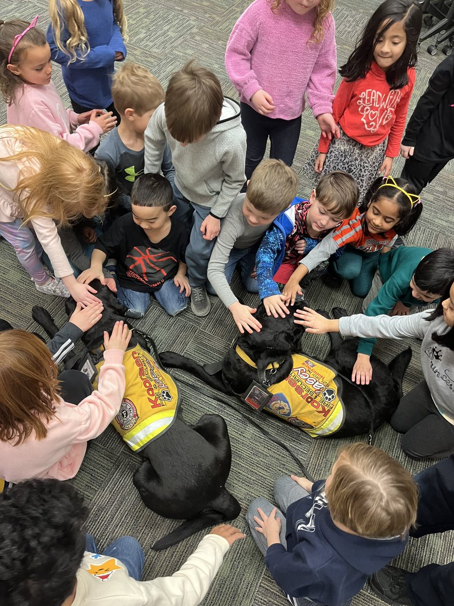 miss_vanmatre's tweet photo. Thank you @CarmelFireDept for teaching Kindergarten about fire safety today! 👩🏼‍🚒🧯 https://t.co/oBjkooRTwI