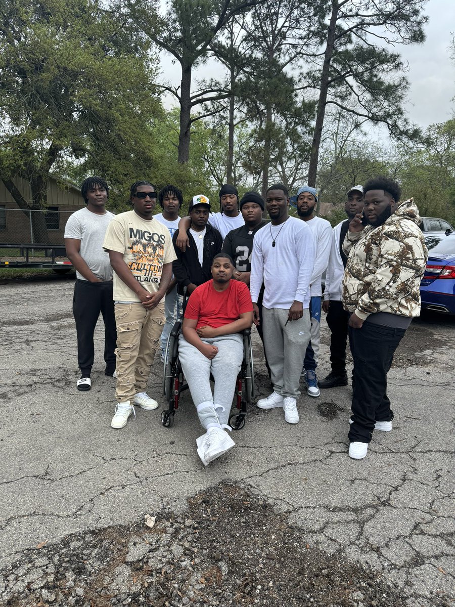 JmGPaythafee's tweet photo. #LONGLIVEROB #PG4L #JMG 🇯🇵 https://t.co/usJmiBAhrI
