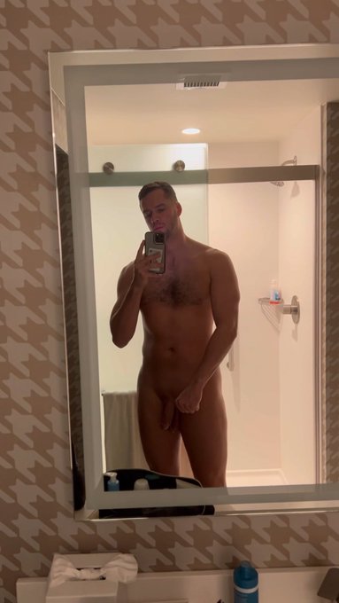 Good morning 👋 https://t.co/USBFfVnBAl