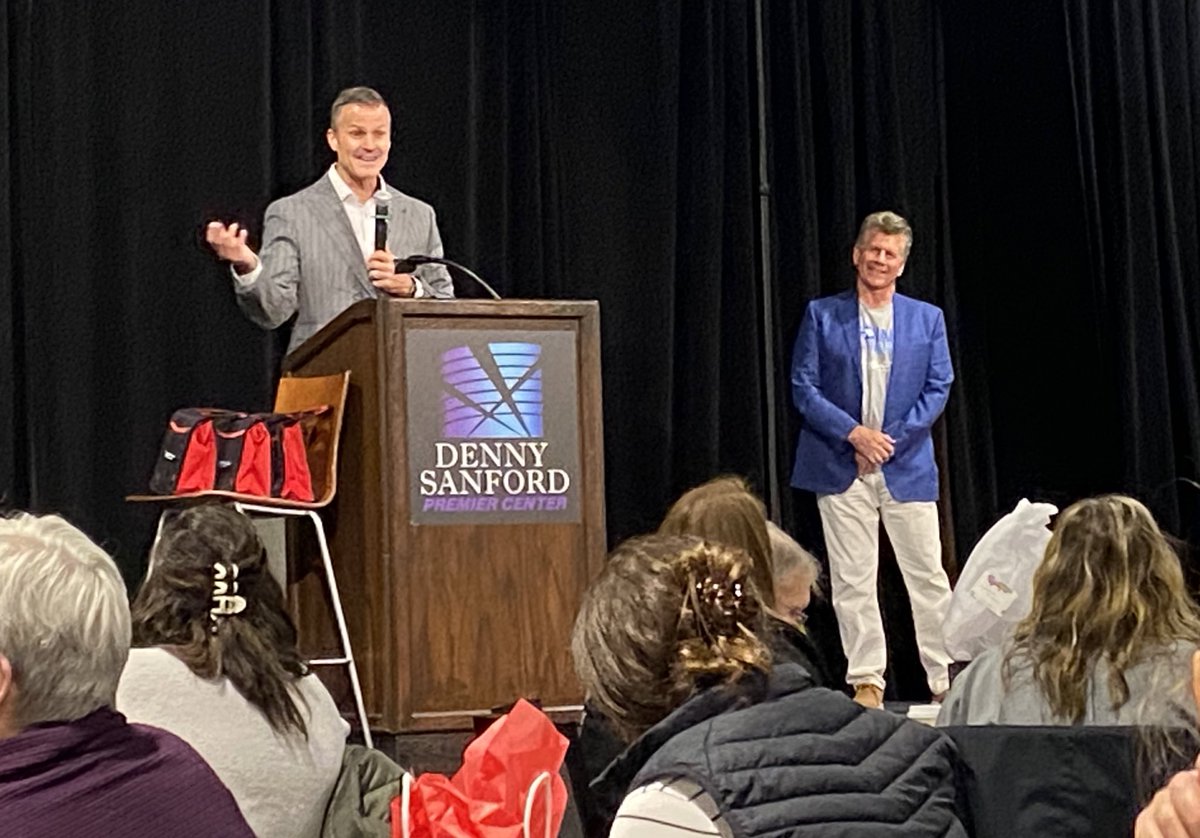 SDDOE_SpecialEd's tweet photo. Mayor @paultenhaken and President/CEO @SOSouthDakota Darryl Nordquist  joined the #SouthDakotaSPED24 conference to thank teachers for their dedication and work to include all students and to proclaim today Spread the Word: Inclusion Day. @CD_SouthDakota @sddoe https://t.co/khYwHOWUHC