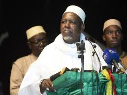 CheickIbtidiani's tweet photo. 📍#Mali | CONSEIL DES MINISTRES 

La #CMAS de l’Imam #Mahmoud_Dicko est dissoute.

Le Conseil des Ministres, informé par le ministre d'État, ministre de l'Administration territoriale et de la Décentralisation, 𝐚 𝐚𝐜𝐭𝐞́ 𝐥𝐚 𝐝𝐢𝐬𝐬𝐨𝐥𝐮𝐭𝐢𝐨𝐧 𝐝𝐞 𝐥𝐚 𝐂𝐌𝐀𝐒 (Coordination des Mouvements, Associations et Sympathisants de l'Imam Mahmoud Dicko), conformément à la loi n°04-038 du 05 août 2004 régissant les associations au #Mali. Fondée le 05 décembre 2019, la #CMAS s'est écartée de ses objectifs initiaux, se muant 𝐞𝐧 𝐟𝐨𝐫𝐜𝐞 𝐝𝐞 𝐝𝐞́𝐬𝐭𝐚𝐛𝐢𝐥𝐢𝐬𝐚𝐭𝐢𝐨𝐧 𝐩𝐨𝐥𝐢𝐭𝐢𝐪𝐮𝐞 𝐞𝐭 𝐝𝐞 𝐦𝐞𝐧𝐚𝐜𝐞 𝐩𝐨𝐮𝐫 𝐥𝐚 𝐬𝐞́𝐜𝐮𝐫𝐢𝐭𝐞́ 𝐩𝐮𝐛𝐥𝐢𝐪𝐮𝐞. Cette décision fait suite à des actions et déclarations publiques du Coordinateur Général jugées #subversives et à l'absence de communication des rapports d'activités ou des modifications statutaires à l'administration. En conséquence, la #CMAS est officiellement dissoute pour manquements statutaires et atteinte aux intérêts supérieurs du pays.

#MaliFort et #MaliUnis 
#Nous_sommes_le_Mali 🇲🇱
#Les_FAMas_notre_Fierté ✊🏿
#MaliUnisContreLaPropagande 
#vaincre_le_terrorisme_ensemble 🇲🇱🇳🇪🇧🇫✌🏿
#GatsaGatsa🇸🇳

Suivez la chaîne Actualité Sécuritaire dans le Sahel 🇧🇫🇲🇱🇳🇪 sur WhatsApp  : https://t.co/JdA5uGR4ak