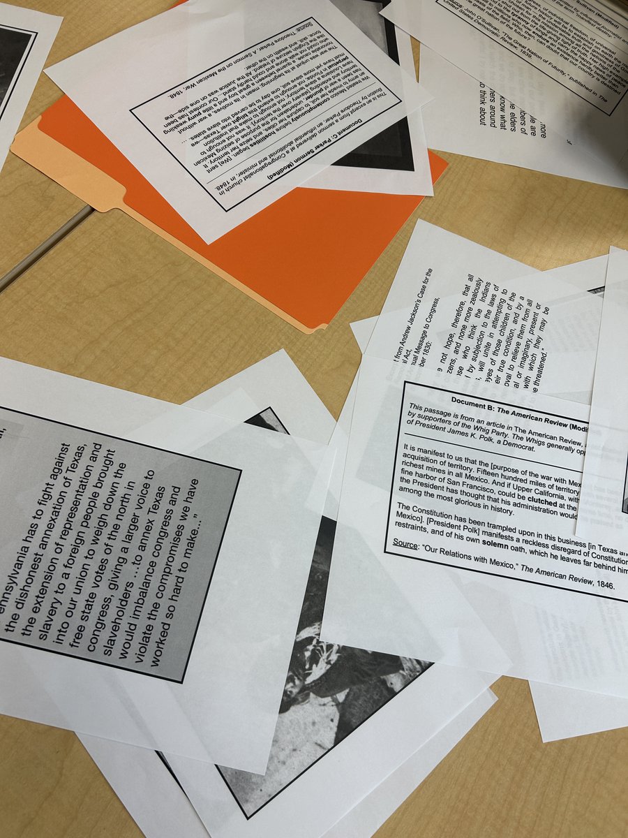 Laura McFarren tweet media