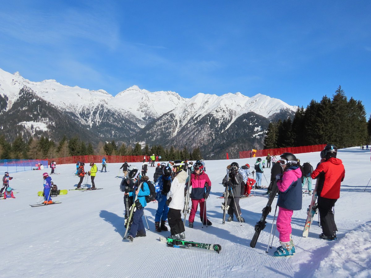 KNGS_ski tweet media